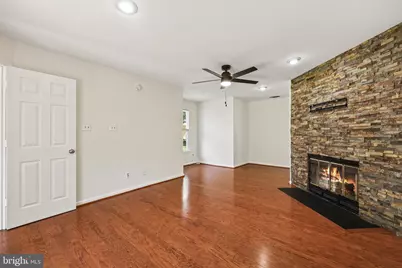 4045 Chetham Way, Woodbridge, VA 22192 - Photo 5
