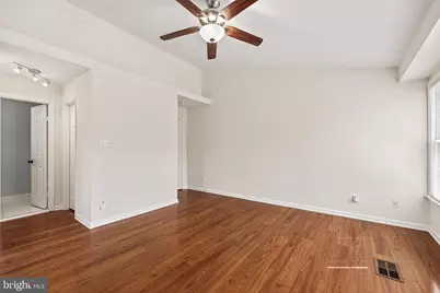 4045 Chetham Way, Woodbridge, VA 22192 - Photo 19
