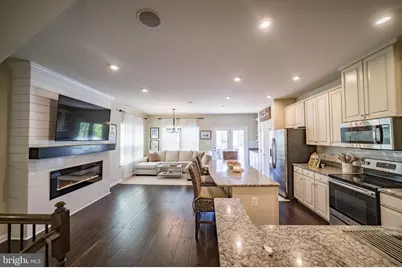 10680 Hinton Way, Manassas, VA 20112 - Photo 5