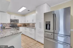12606 Kempston Ln, Woodbridge, VA 22192 - Photo 19