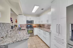 12606 Kempston Ln, Woodbridge, VA 22192 - Photo 15