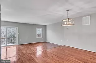 12109 Stallion Ct, Woodbridge, VA 22192 - Photo 3