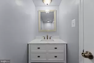 8145 Community Dr, Manassas, VA 20109 - Photo 19
