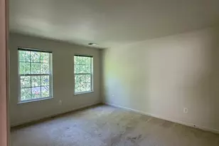 12489 Pfitzner Ct, Woodbridge, VA 22192 - Photo 17