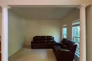 12489 Pfitzner Ct, Woodbridge, VA 22192 - Photo 3
