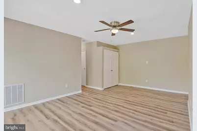 7589 Margate Court #201, Manassas, VA 20109 - Photo 5