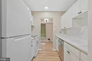 7589 Margate Ct, Manassas, VA 20109 - Photo 9