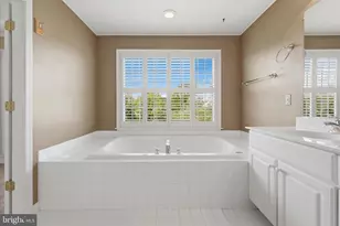 7009 Courtyard Way, Haymarket, VA 20169 - Photo 37