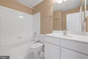 7009 Courtyard Way, Haymarket, VA 20169 - Photo 43