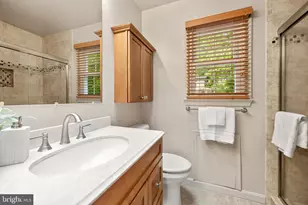 3110 Woods Cove Ln, Woodbridge, VA 22192 - Photo 21