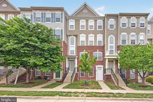 15825 John Diskin Cir, Woodbridge, VA 22191 - Photo 1