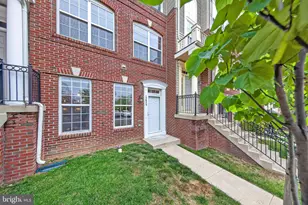 15825 John Diskin Cir, Woodbridge, VA 22191 - Photo 33