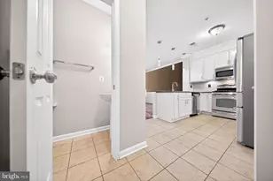 15825 John Diskin Cir, Woodbridge, VA 22191 - Photo 21