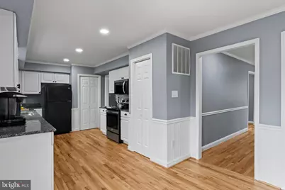 16048 Fairway Drive, Dumfries, VA 22025 - Photo 9