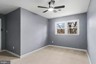 16048 Fairway Dr, Dumfries, VA 22025 - Photo 17