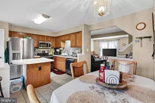 8602 Walcott Ct, Manassas, VA 20111 - Photo 13