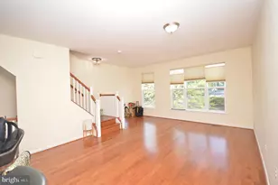 1571 Renate Dr, Woodbridge, VA 22192 - Photo 3