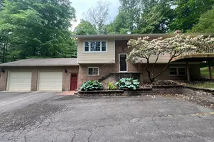 8016 Lake Dr, Manassas, VA 20111 - Photo 1