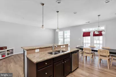 7438 Brunson Circle, Gainesville, VA 20155 - Photo 9