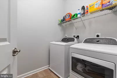 7438 Brunson Circle, Gainesville, VA 20155 - Photo 17
