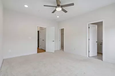 6703 Upland Manor Drive, Gainesville, VA 20155 - Photo 11