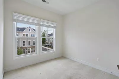 6703 Upland Manor Drive, Gainesville, VA 20155 - Photo 15