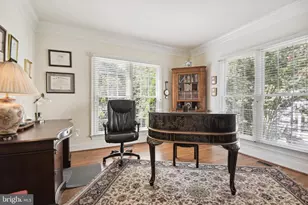 4765 Charter Ct, Woodbridge, VA 22192 - Photo 9