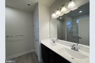 7821 Cove Point Drive, Manassas, VA 20109 - Photo 11