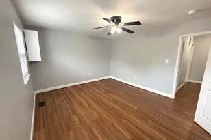 14870 Emberdale Dr, Woodbridge, VA 22193 - Photo 15
