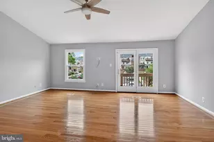 12578 Kempston Ln, Woodbridge, VA 22192 - Photo 11