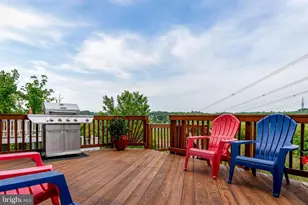 2372 Battery Hill Cir, Woodbridge, VA 22191 - Photo 15