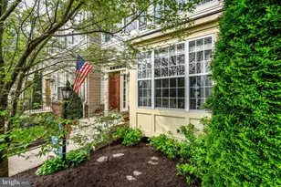 2372 Battery Hill Cir, Woodbridge, VA 22191 - Photo 5