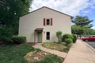 2823 Chablis Cir, Woodbridge, VA 22192 - Photo 1