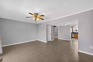 8636 Newton Pl, Manassas, VA 20111 - Photo 7