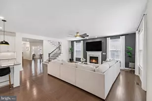 12428 Southington Dr, Woodbridge, VA 22192 - Photo 23