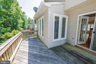 12863 Misty Ln, Woodbridge, VA 22192 - Photo 13