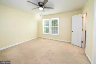 12863 Misty Ln, Woodbridge, VA 22192 - Photo 15