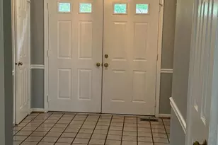 12859 Valleywood Dr, Woodbridge, VA 22192 - Photo 11
