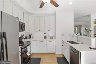 8812 Fenimore Pl, Bristow, VA 20136 - Photo 13