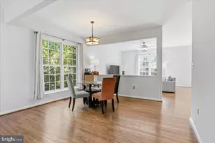 8812 Fenimore Pl, Bristow, VA 20136 - Photo 7