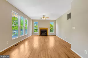 15540 Wigeon Way, Woodbridge, VA 22191 - Photo 7