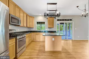 15540 Wigeon Way, Woodbridge, VA 22191 - Photo 3