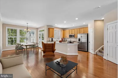 6898 Witton Circle, Gainesville, VA 20155 - Photo 3