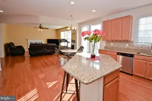 15308 Commitment Ct, Woodbridge, VA 22193 - Photo 7
