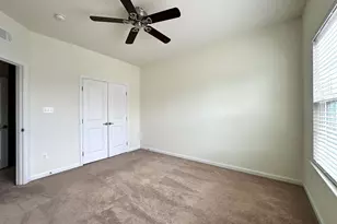 7396 Brunson Cir, Gainesville, VA 20155 - Photo 43