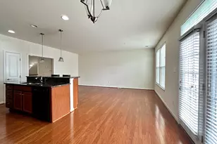 7396 Brunson Cir, Gainesville, VA 20155 - Photo 15
