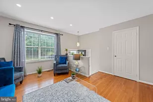15226 Wentwood Ln, Woodbridge, VA 22191 - Photo 9