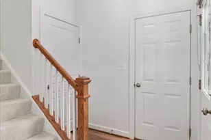 8217 Bearhurst Dr, Gainesville, VA 20155 - Photo 25