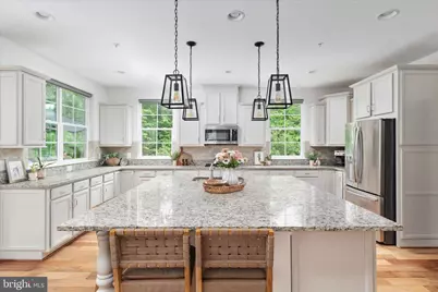 8217 Bearhurst Drive, Gainesville, VA 20155 - Photo 15