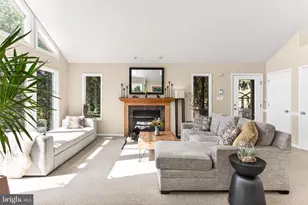 2090 Painter Ct, Haymarket, VA 20169 - Photo 7